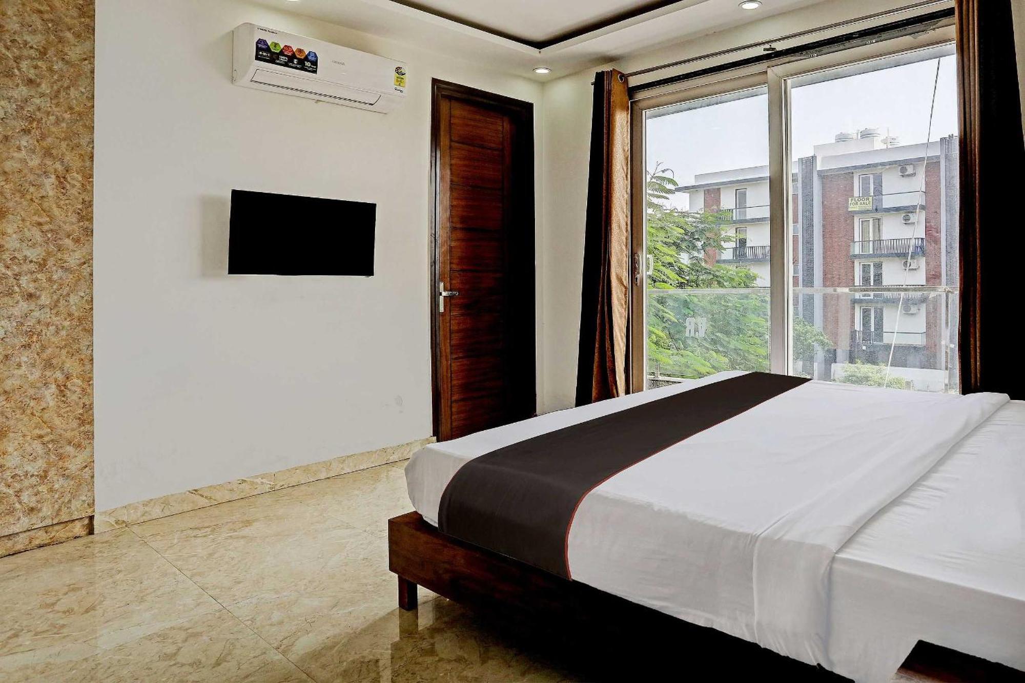 Hotel O Vikrant Residency Ґурґаон Екстер'єр фото